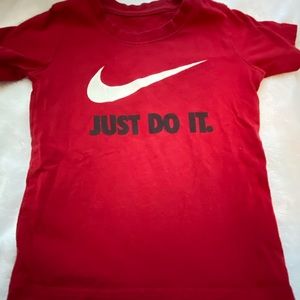 Nike tee